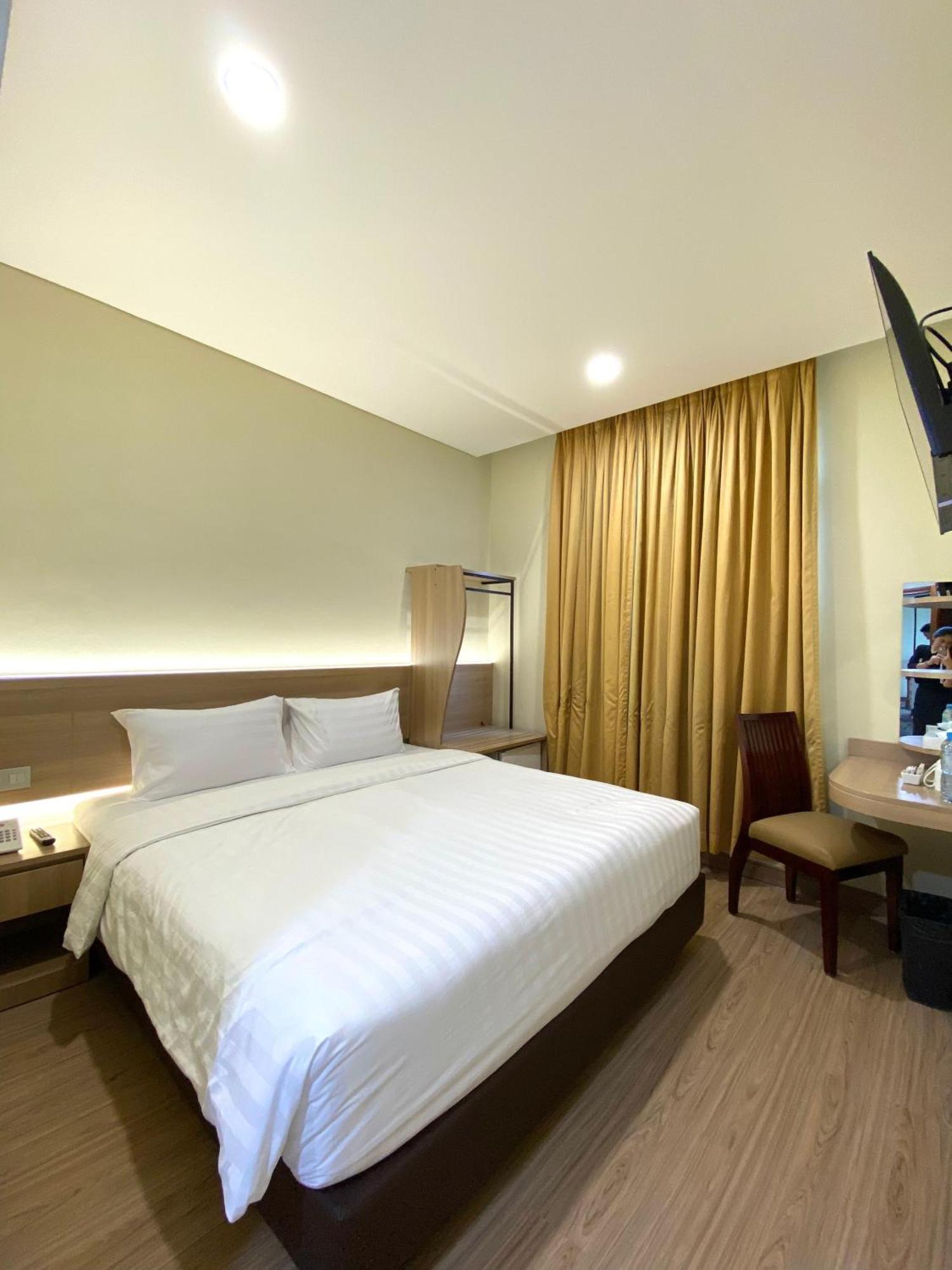 Grand Pasundan Convention Hotel Bandung Exterior foto